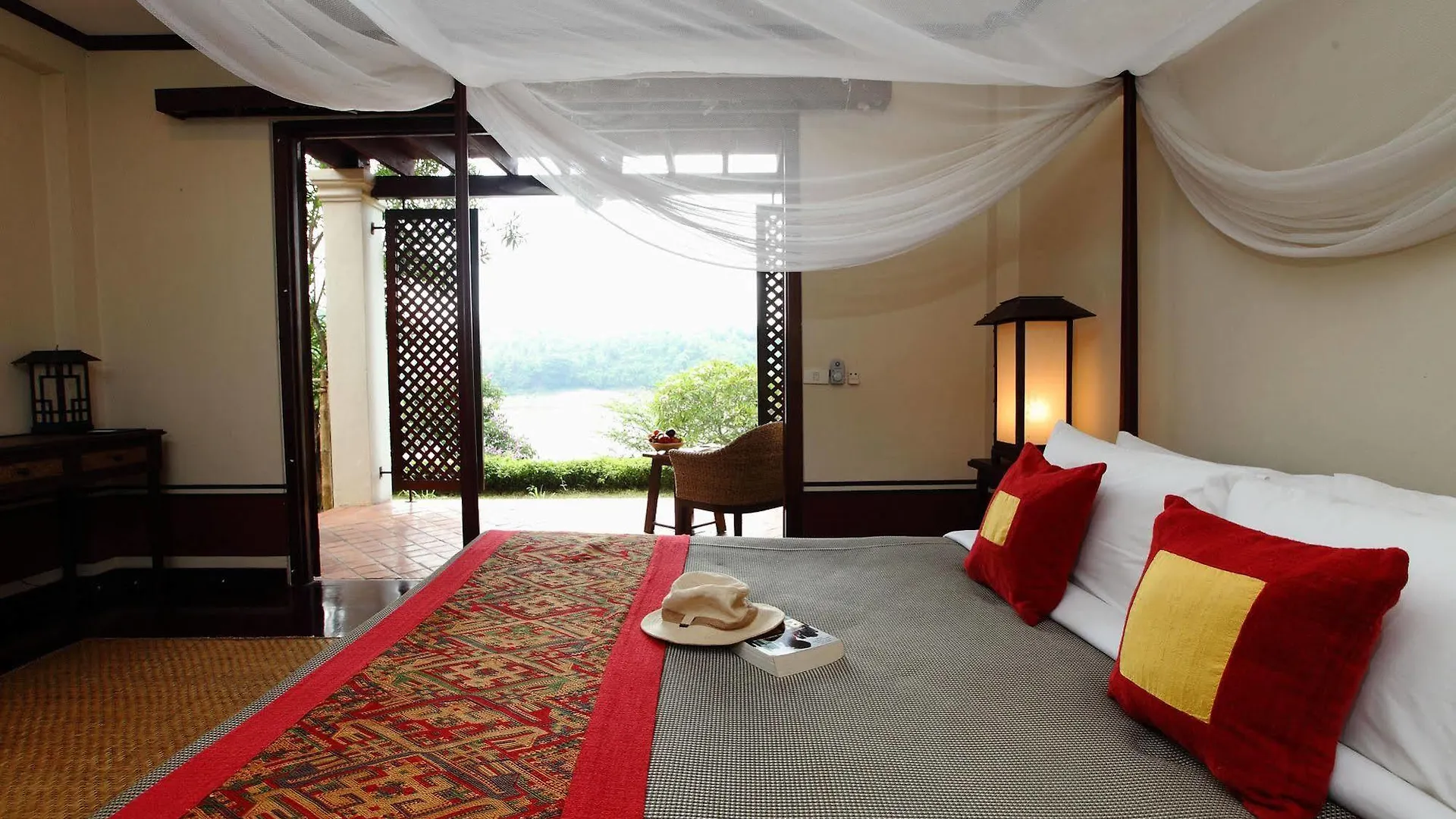 Sunset Villa By Burasari Luang Prabang